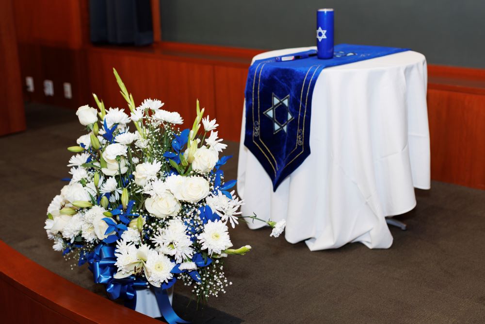 Kristallnacht 2025 Flowers